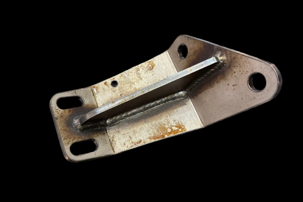 01-10 2500/3500HD Idler Arm Brace